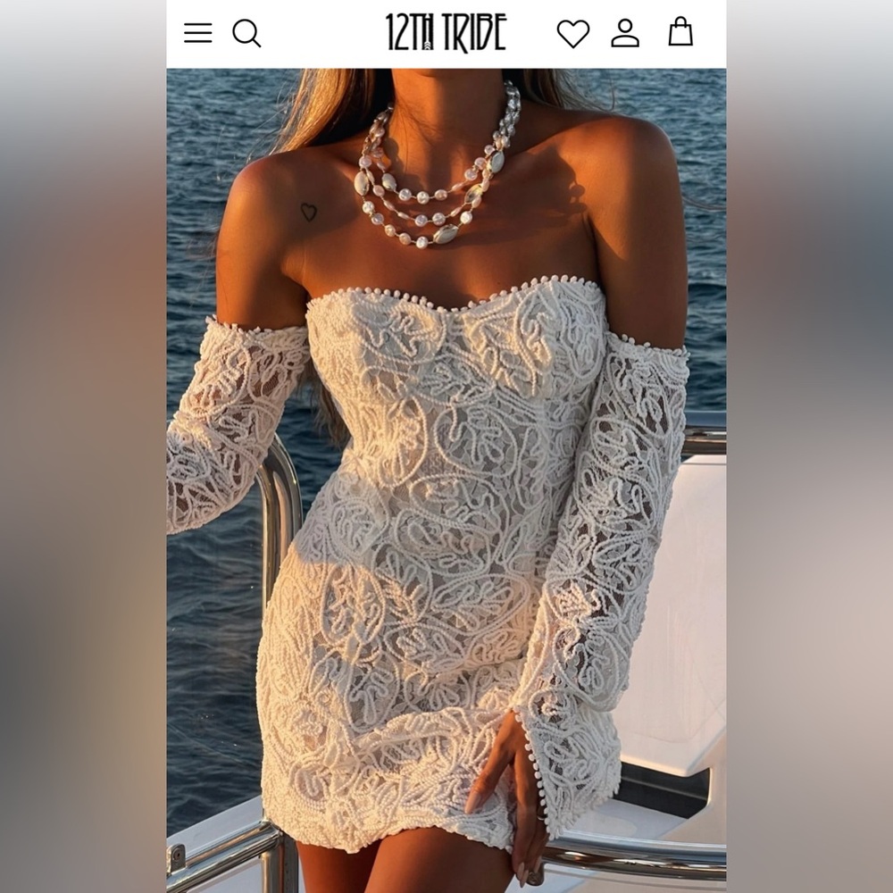 12th Tribe Lilliana of shoulder white lace dress size M